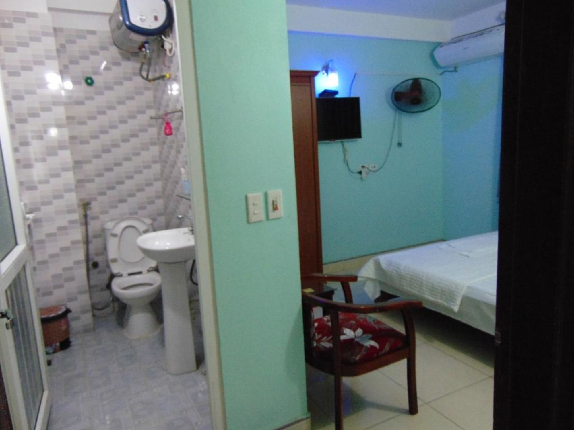 Noi Bai Golden Hotel Екстер'єр фото