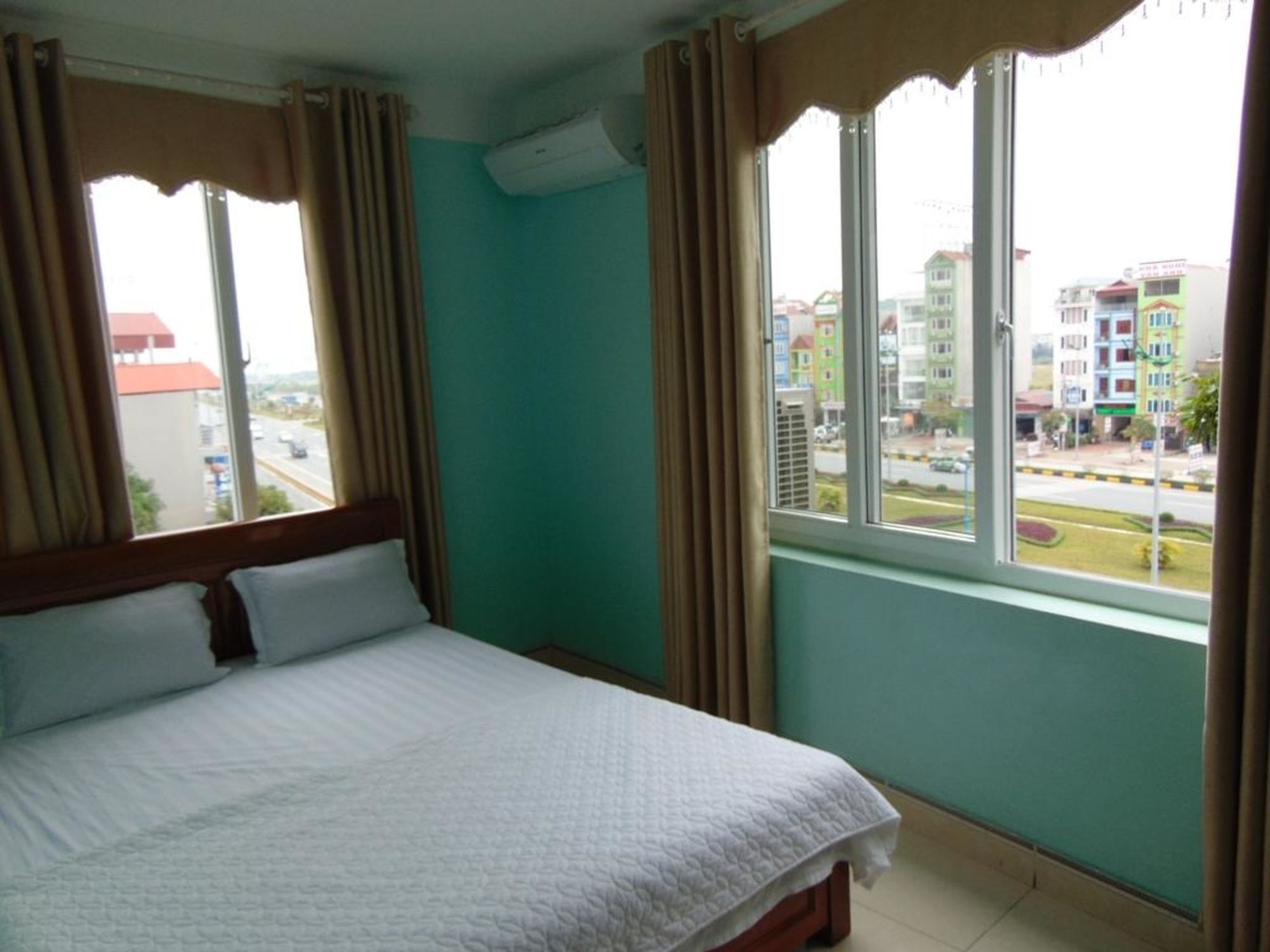 Noi Bai Golden Hotel Екстер'єр фото