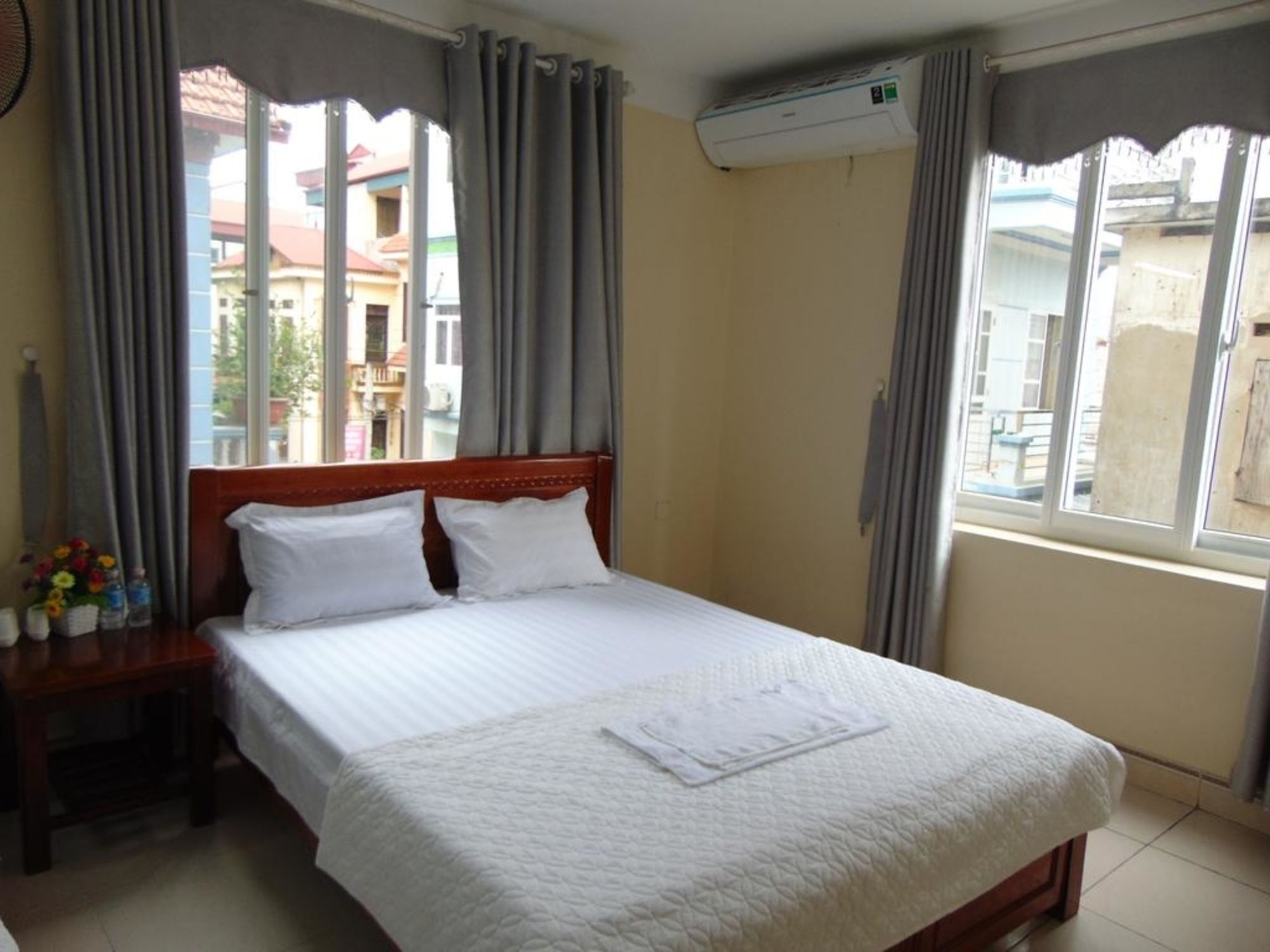 Noi Bai Golden Hotel Екстер'єр фото