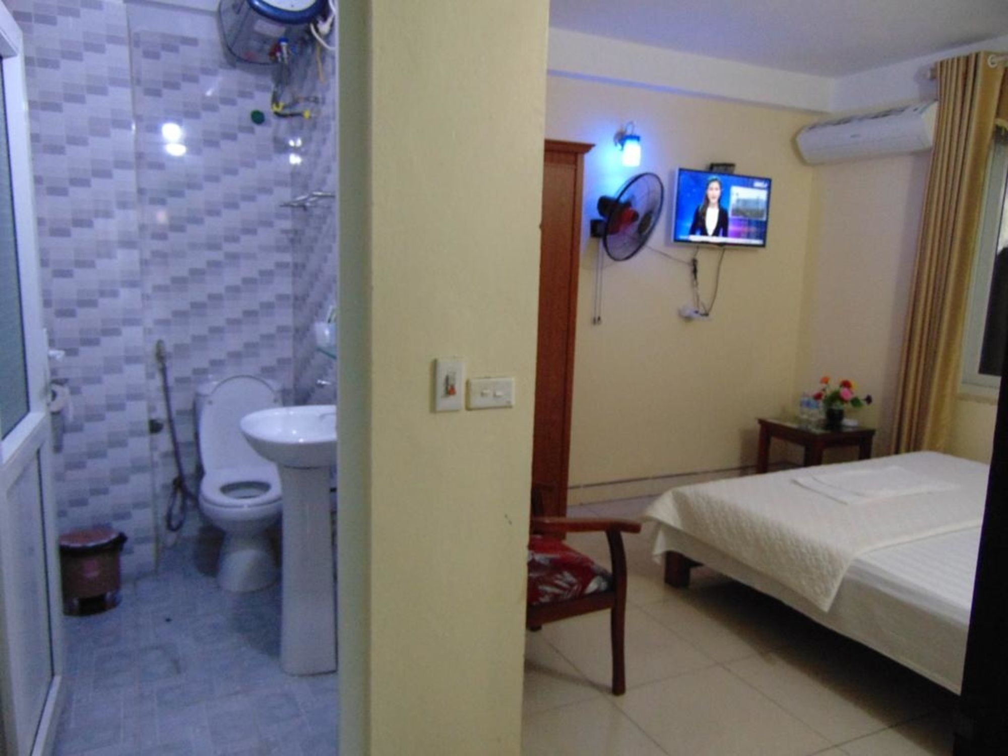 Noi Bai Golden Hotel Екстер'єр фото
